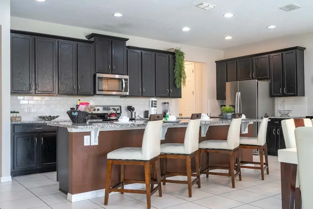 Beautiful 5 Bed Home in Solara With Private Pool