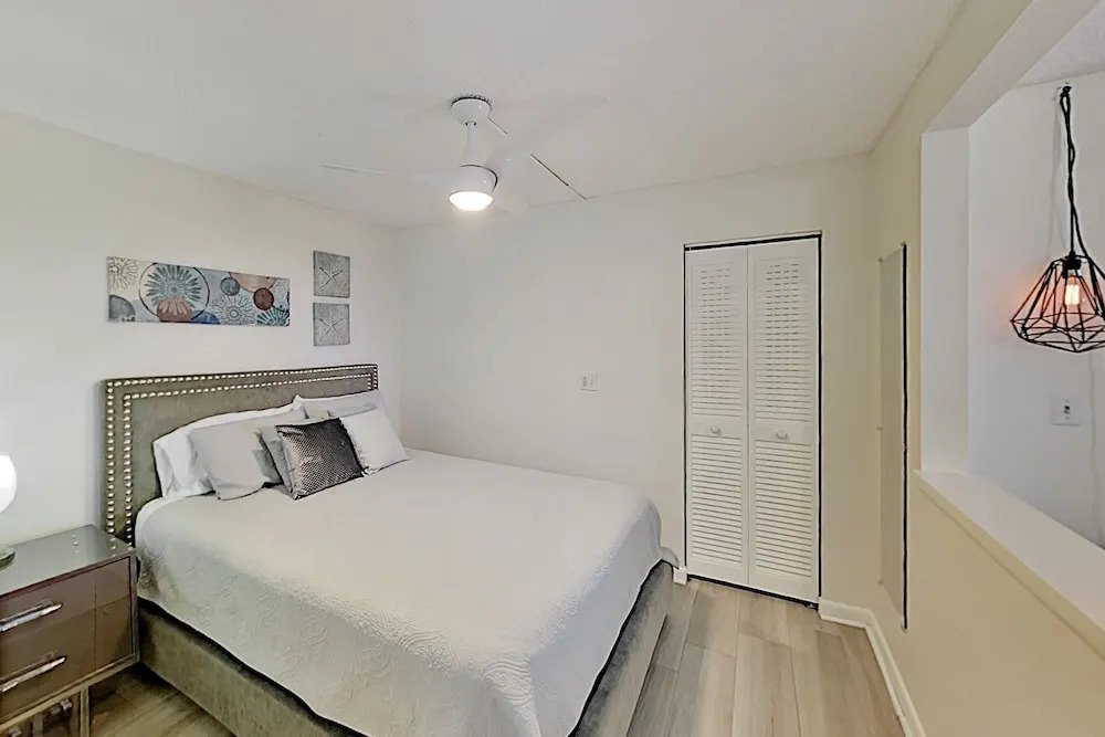 Bonita Beach #3803 - 1 Br condo by RedAwning