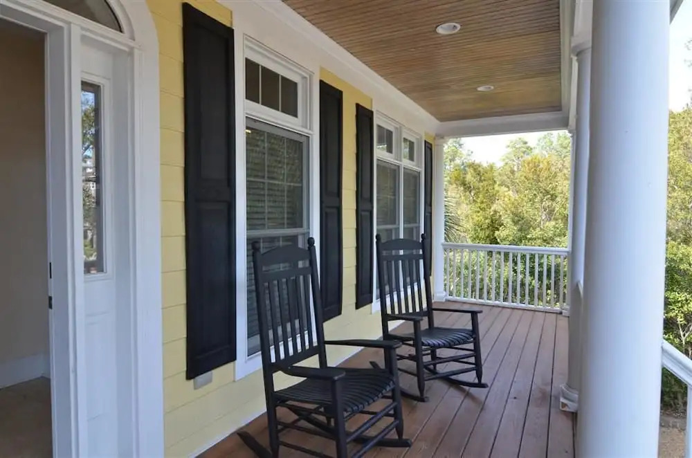 Beach  4 Bedroom Home