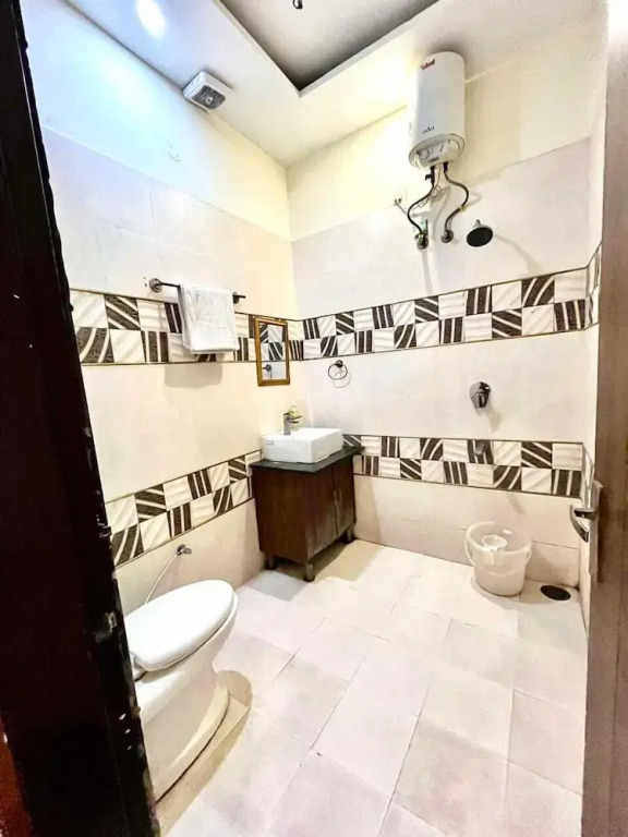 Hotel WoodCrest Chandigarh Zirakpur