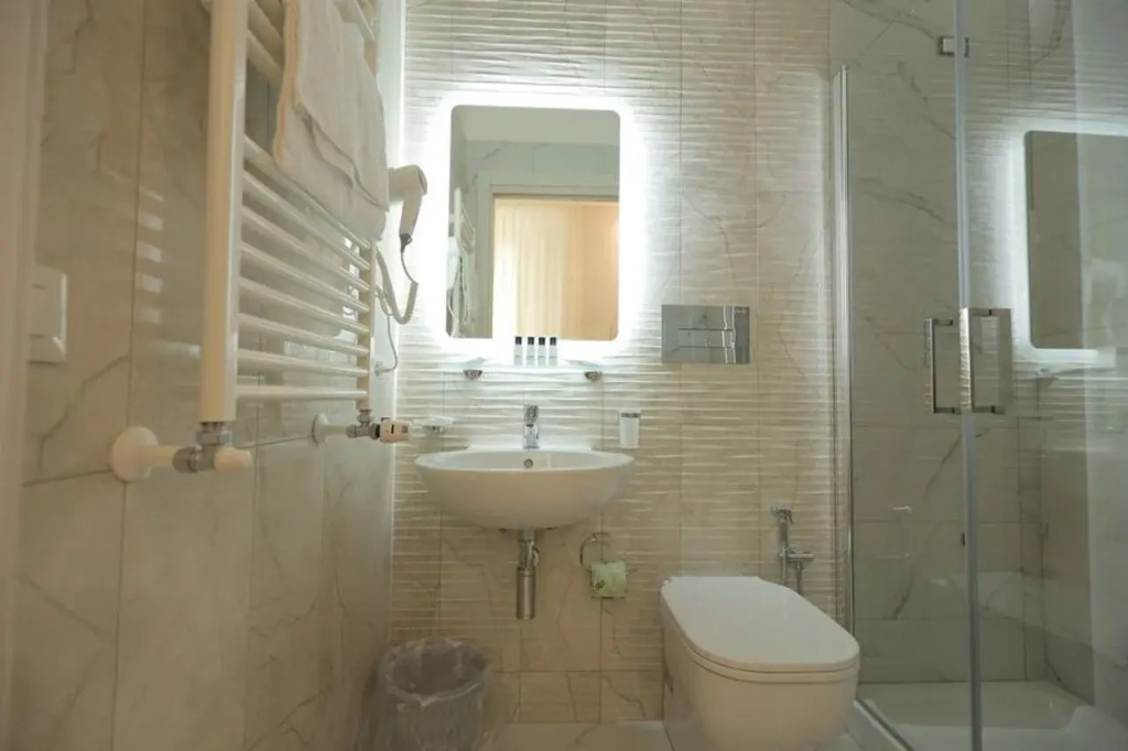 Garibaldi Suite