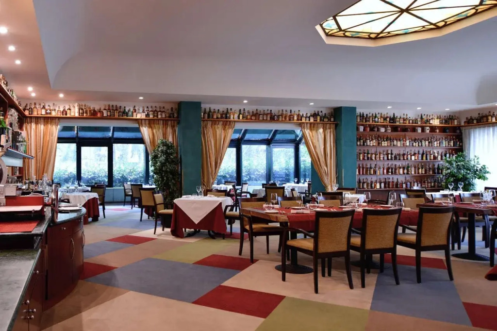Отель Mercure Astoria Reggio Emilia