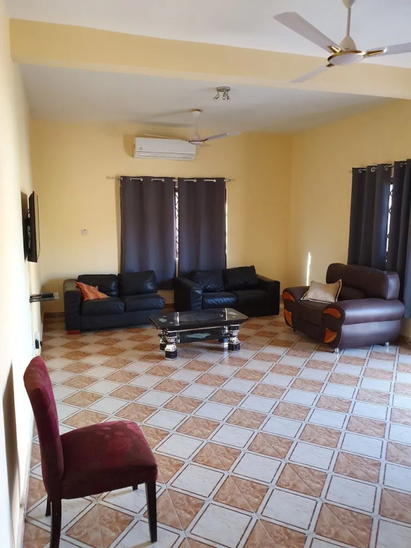 2 Bedroom Apartment