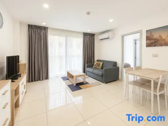Modern 2 Bedroom Condo in Pratumnak