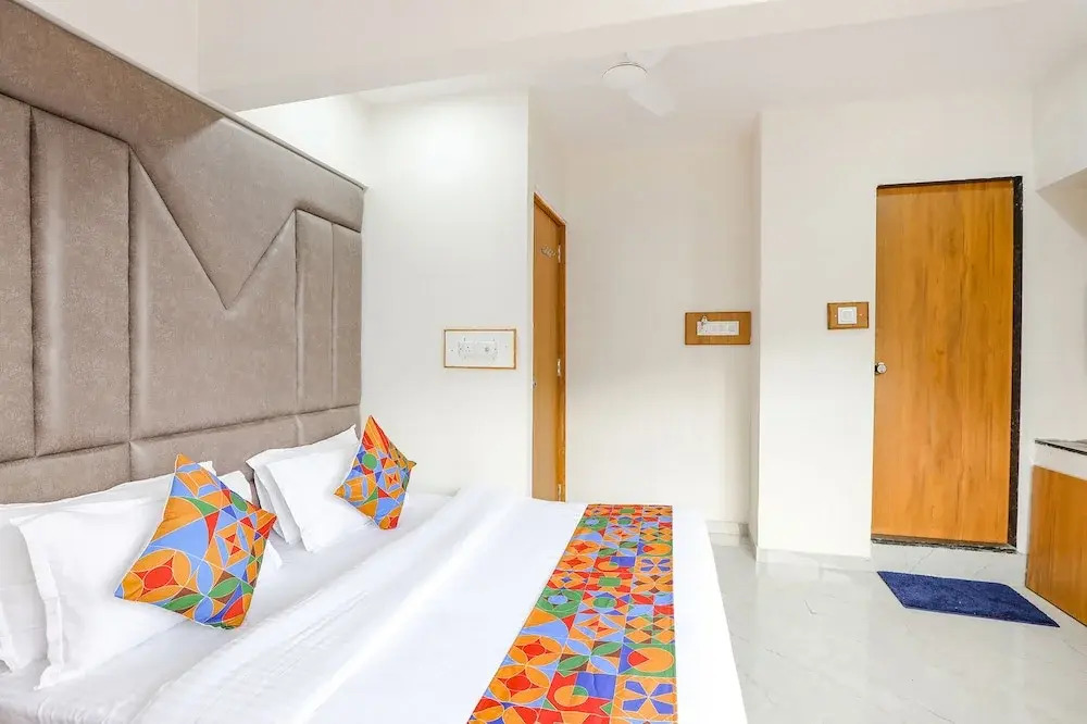 FabHotel Crystal I - Gandhinagar