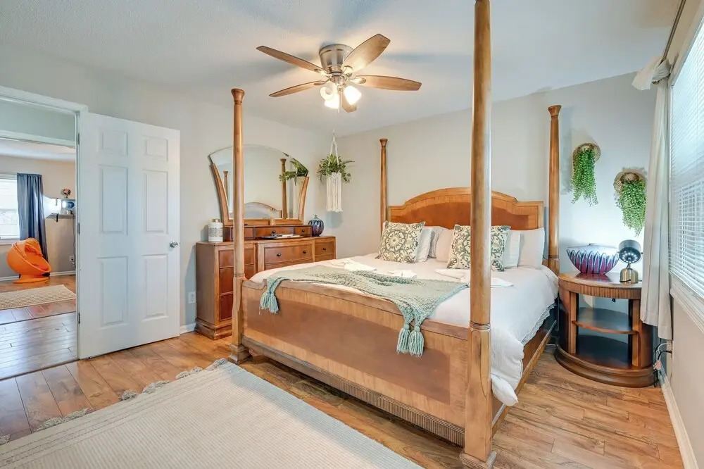 Walk to Ocean - Townhome w/ Patio in Myrtle Beach!