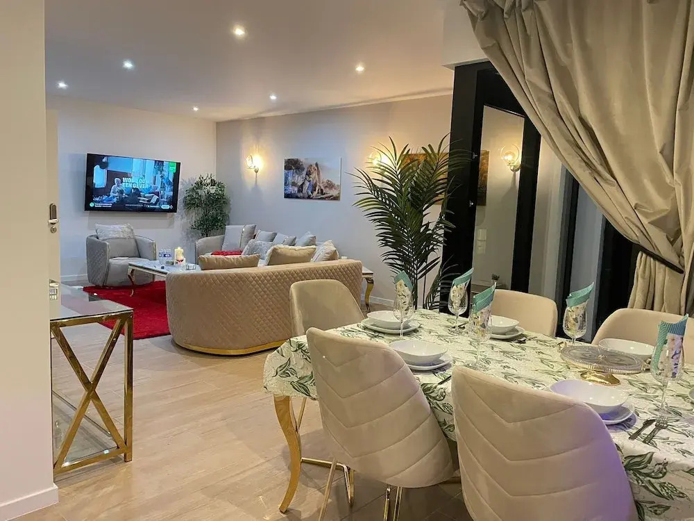 OneLuxStay near Antwerp Central