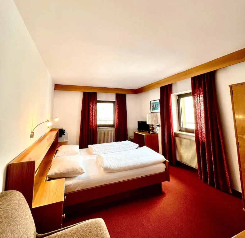 Alpin Hotel & Restaurant Frara