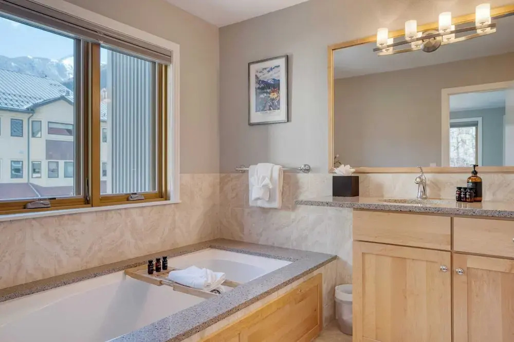 Lulu City 5B by Avantstay Across From Lift #7 10-minute Walk to Downtown