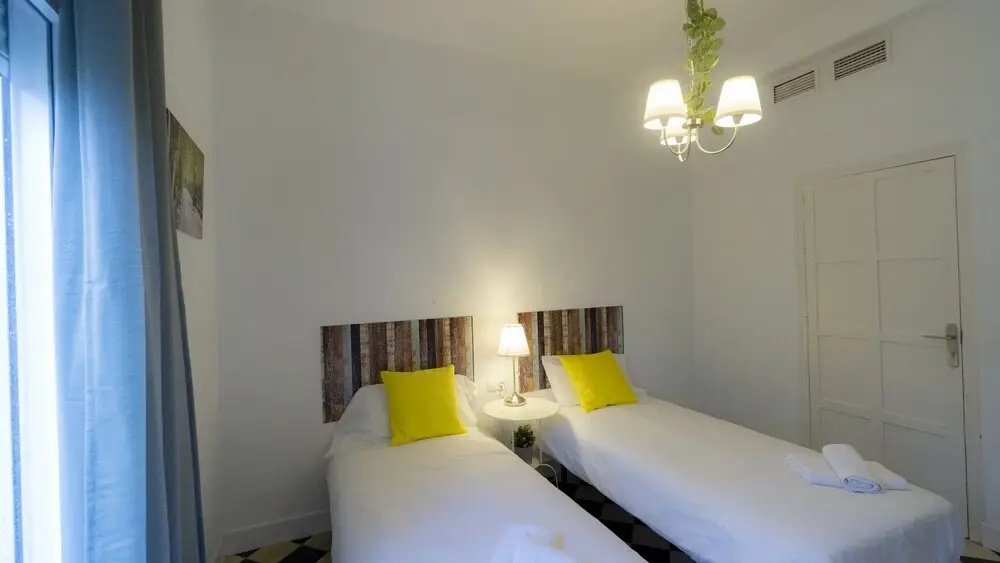 RentalSevilla Precioso apartamento 4 habitaciones en la Maestranza