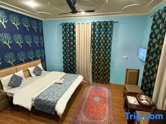 Faizzy residency