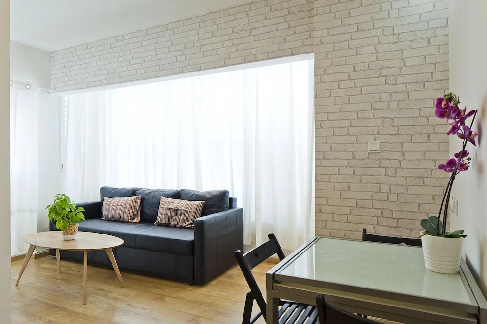 tlv suites inn 2 rooms