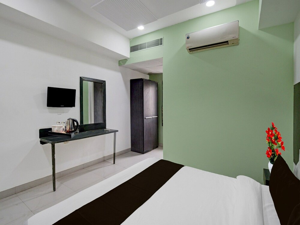 Hotel O Erragadda Metro Station Hyderabad
