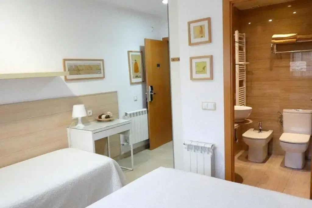 Hostal House