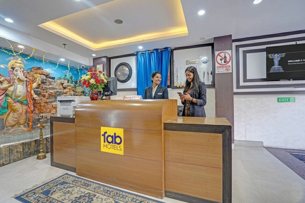 Fabhotel Aman