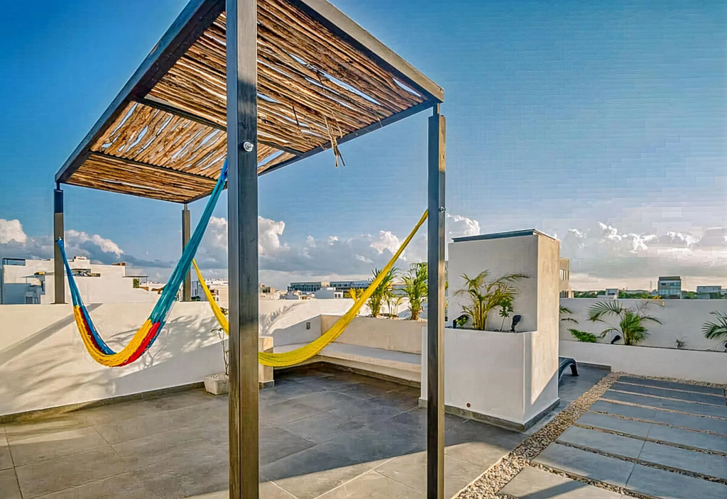 Condo Arena - Rooftop with Ocean Views - At Arenis Condos