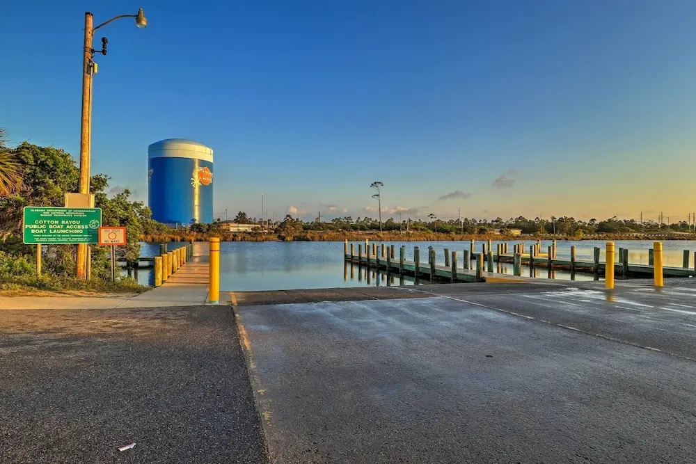 Orange Beach Family Duplex w/ Deck < 1 Mi to Shore