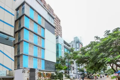 OYO Rooms Kondapur-Gachibowli Road
