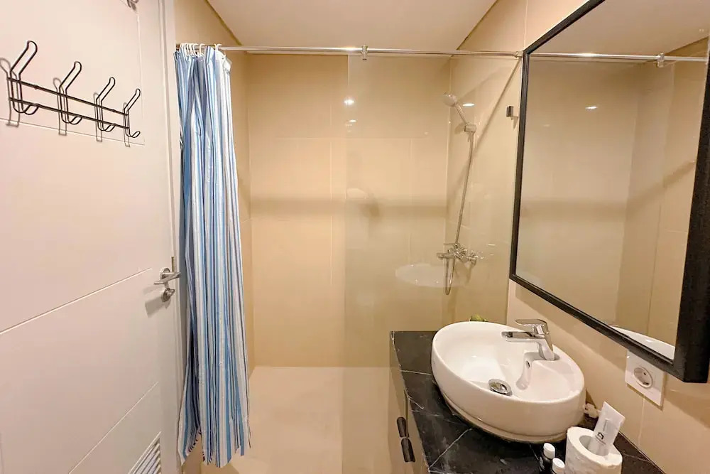1Br Good Designed At Grand Sungkono Lagoon Apartment