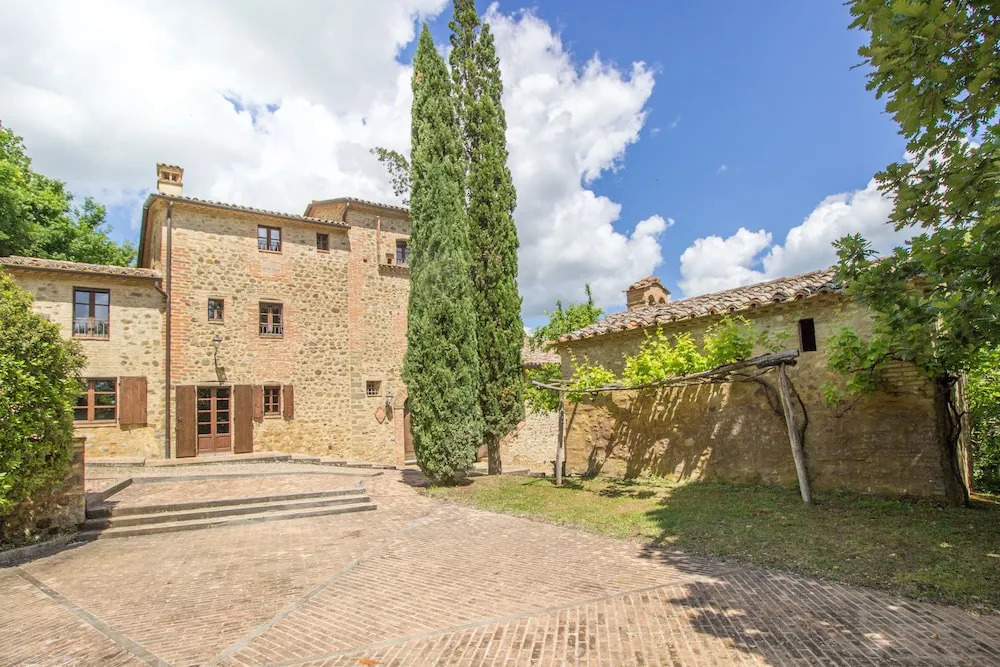 Borgo Il Poeta