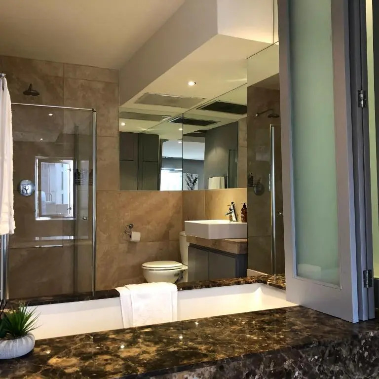 Joburg gem with a splash of chic & all the vibe!
