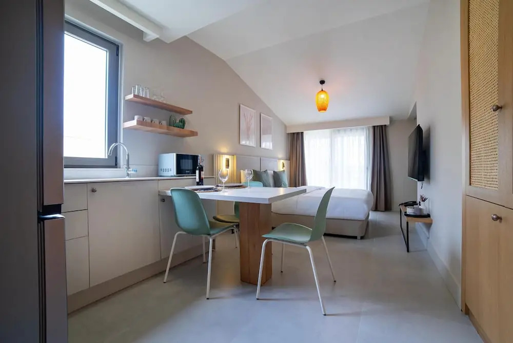 Bomo Suites