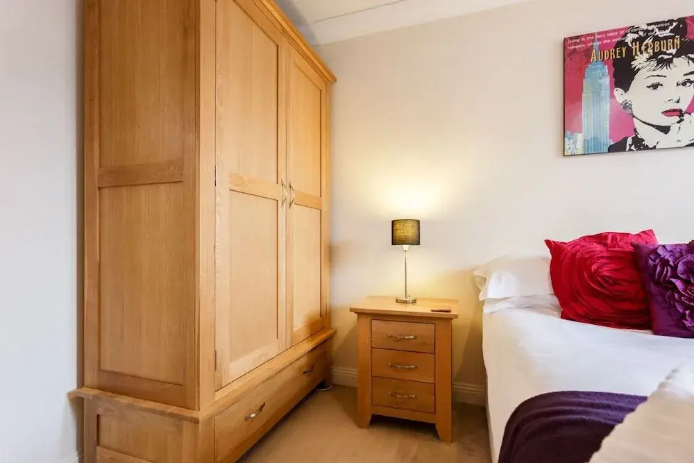 Magnolia House - Beautiful Townhouse in Old Town Poole