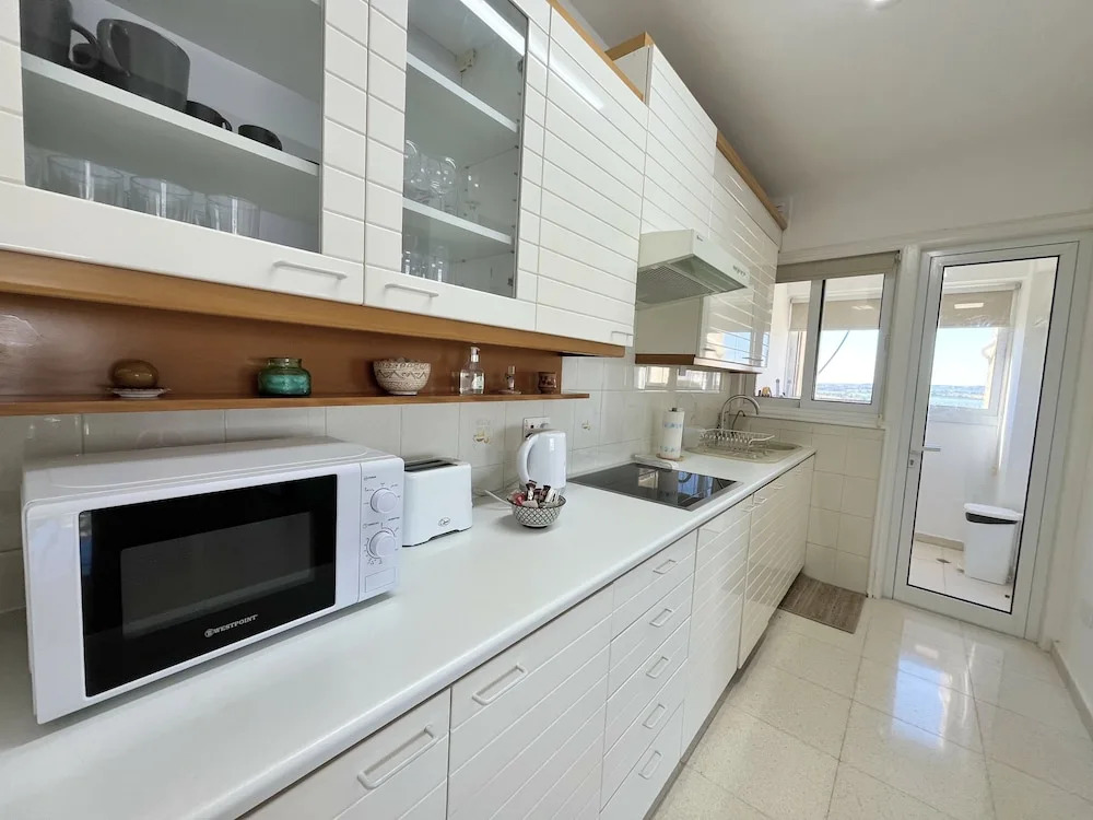 39 LCA - Stay Makenzie View Apartment