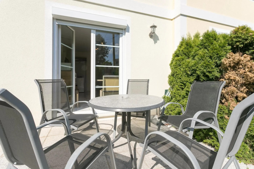 Studio Apartment Lehen 2