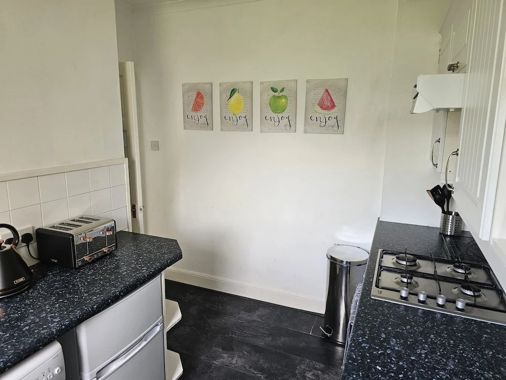 Snug - Meadhan Apartment