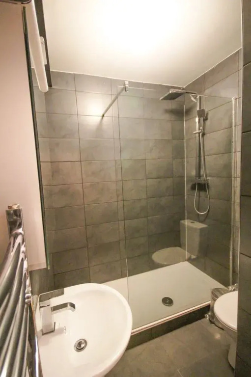 Dame Street Luxury Apartment