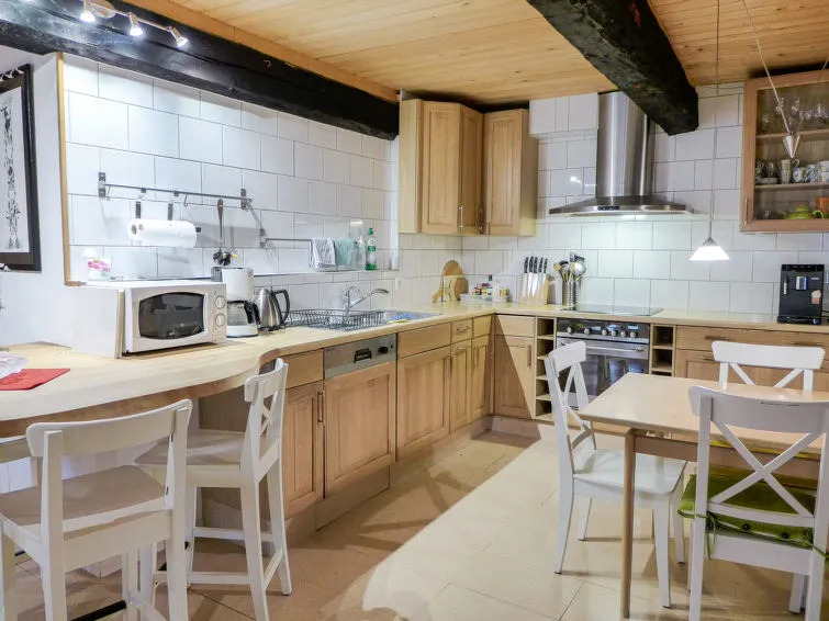 Hadassa Apartments Saba / Jona