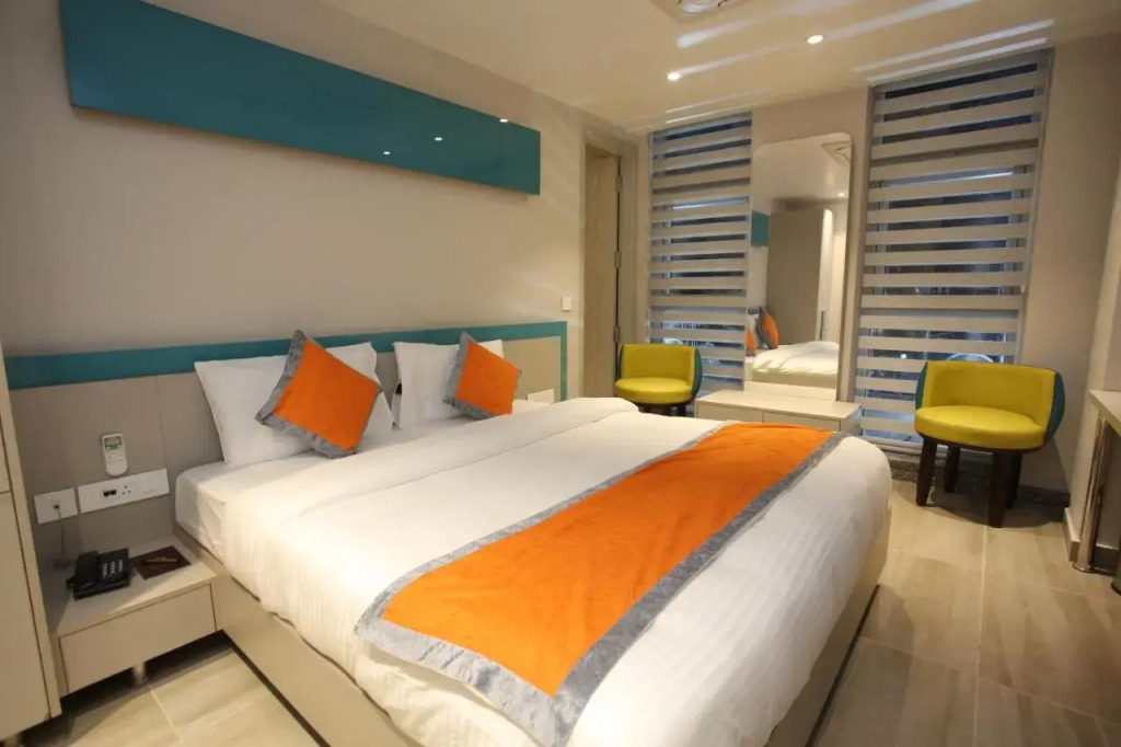 Hotel Kailash Plaza