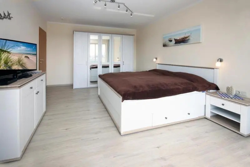 Yachthafenresidenz-Wohnung-9209-897