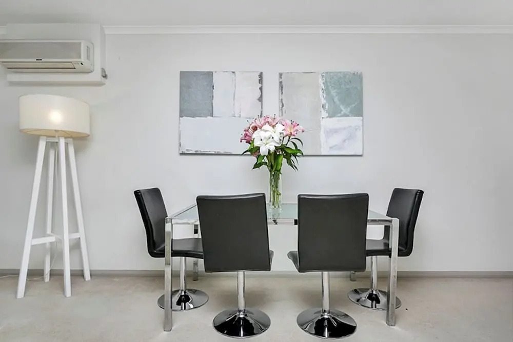 The Apartment Service L1103