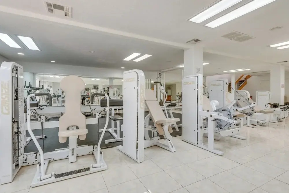 Pool Access & Patio! Resort-style St George Condo