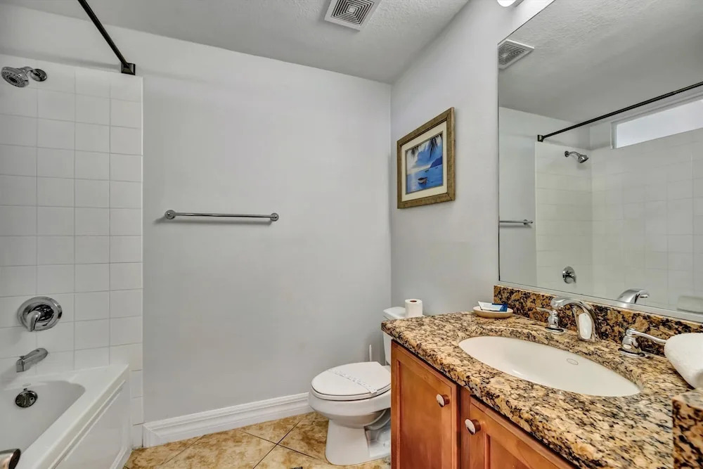 Mangrove Waterway View Sleeps 4 Pool Courts