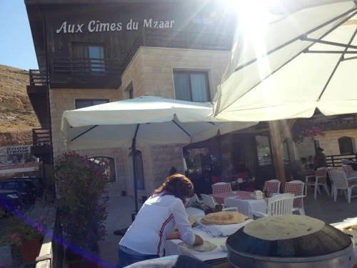 Aux Cimes Du Mzaar