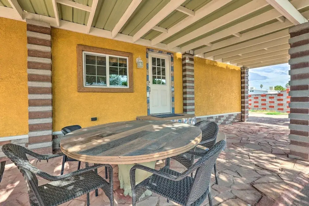 Charming Tucson Home w/ Covered Patio & Grill!