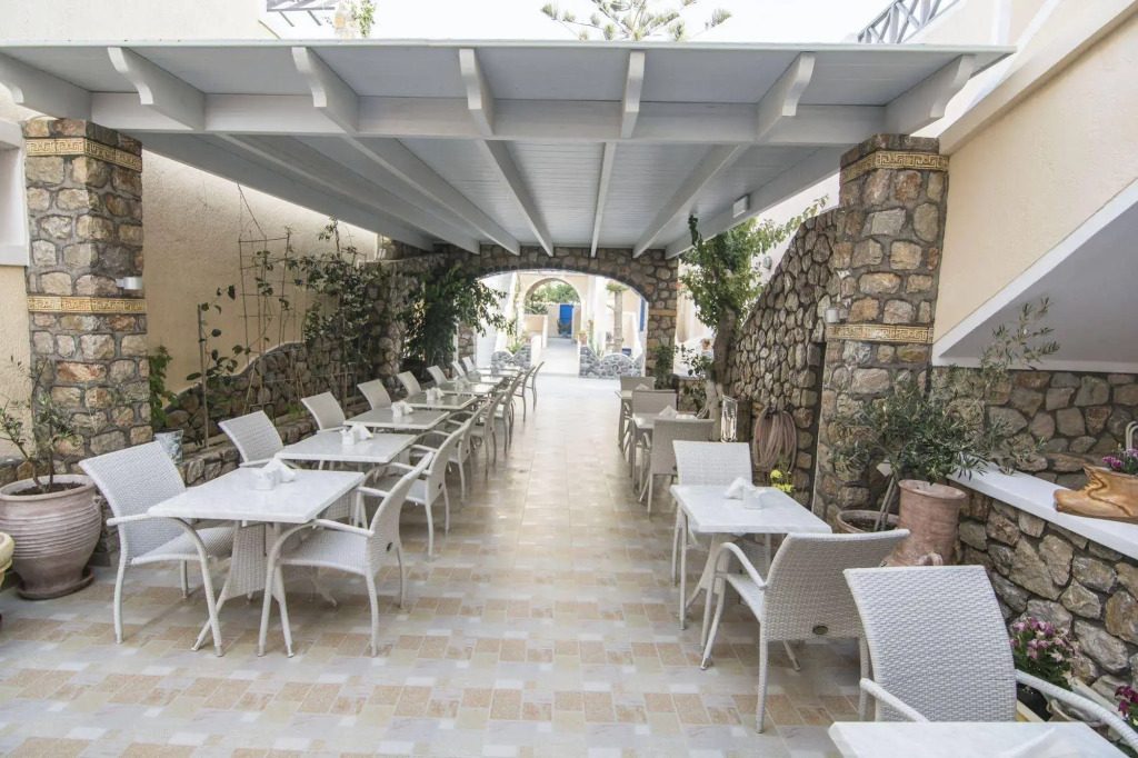 Polydefkis Hotel