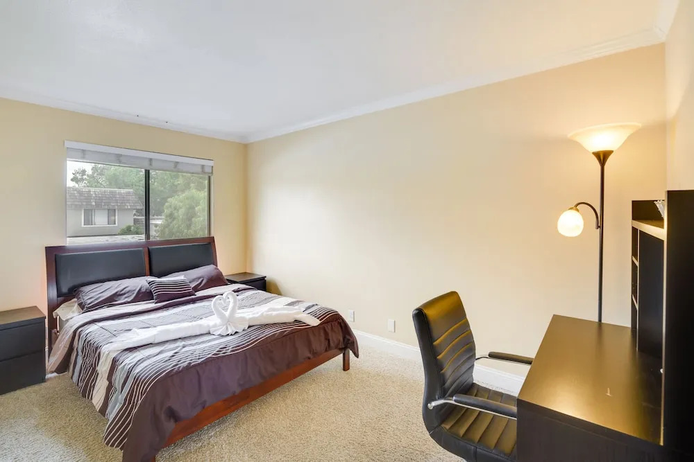 Sunny San Jose Townhome - Family Friendly!