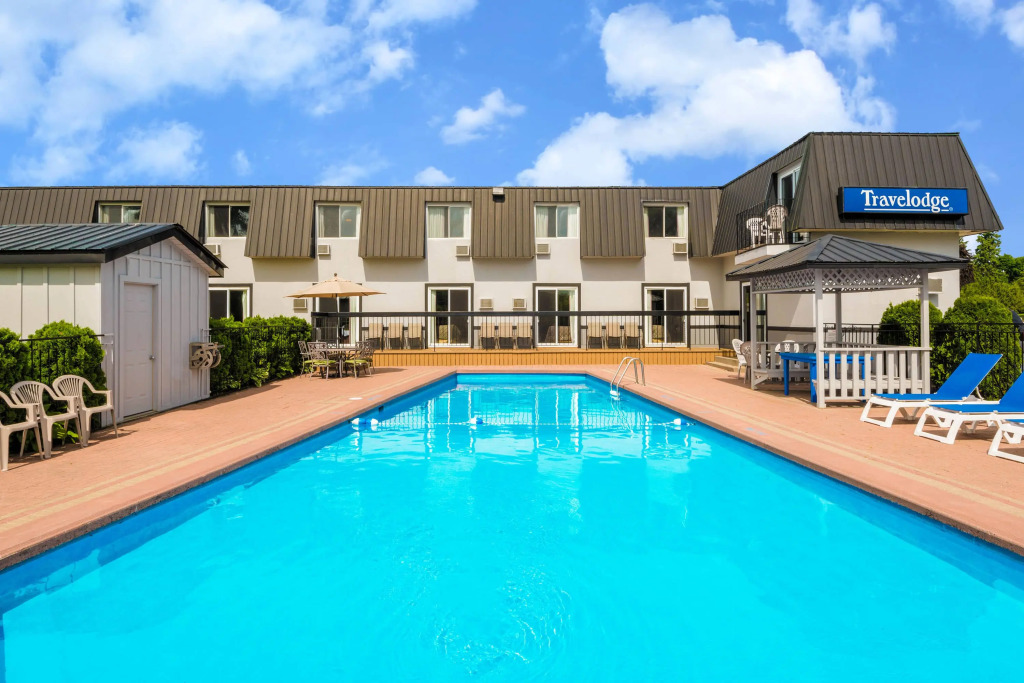Days Inn by Wyndham Hutchinson