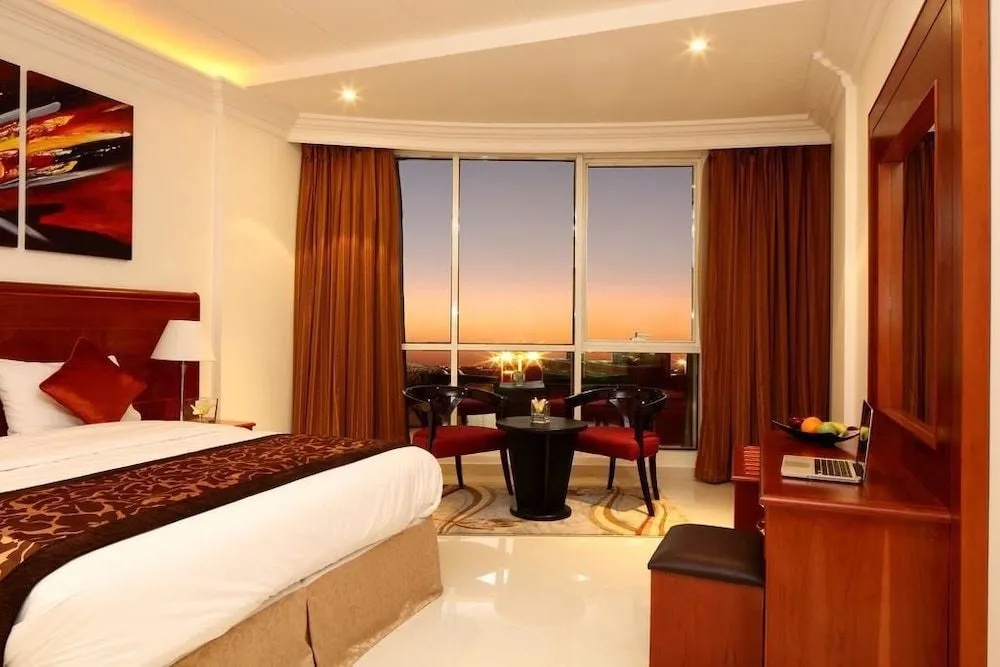 Hayatt Home Hotel