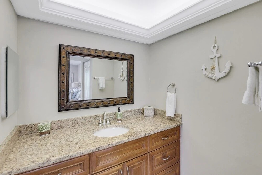 Grandview 305, Marco Island Vacation Rental 2 Bedroom Condo by Redawning