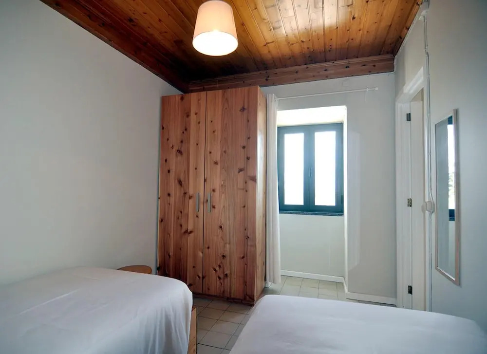 House With 2 Bedrooms in Praia do Almoxarife, With Wonderful sea View, Terrace and Wifi Near the Beach