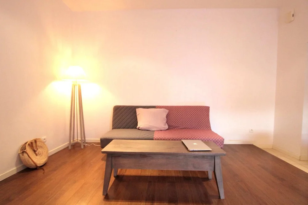 Quiet Apartment of 38m2 Bright with Pretty Terrace