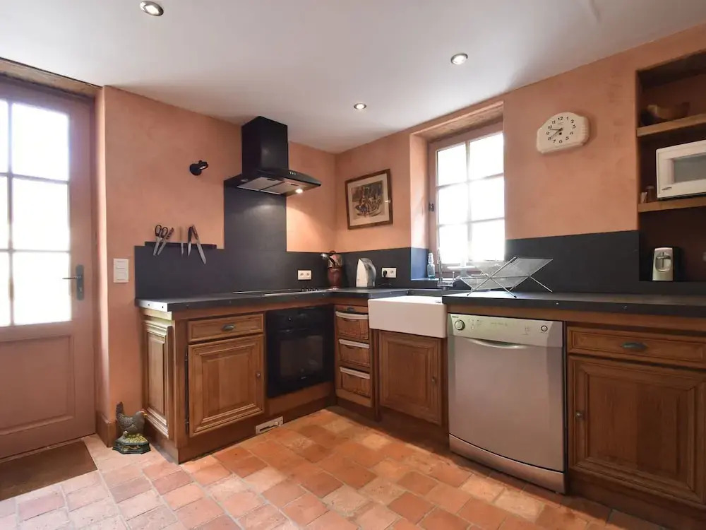 Luxurious Mansion in Castle Grounds in Lantheuil