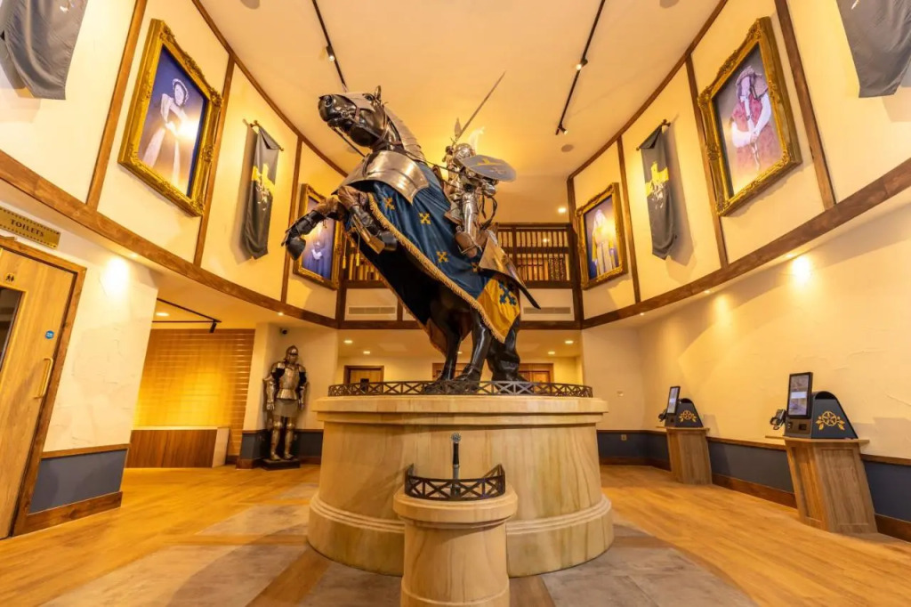Warwick Castle Hotel & Knights Village
