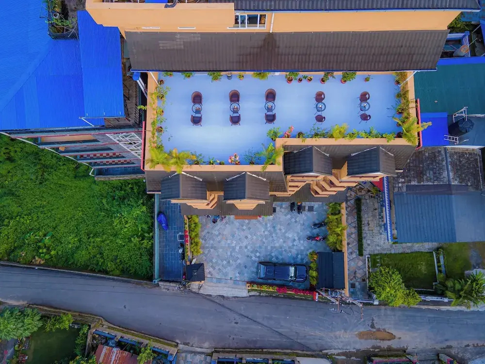 Hotel Hidden Kingdom