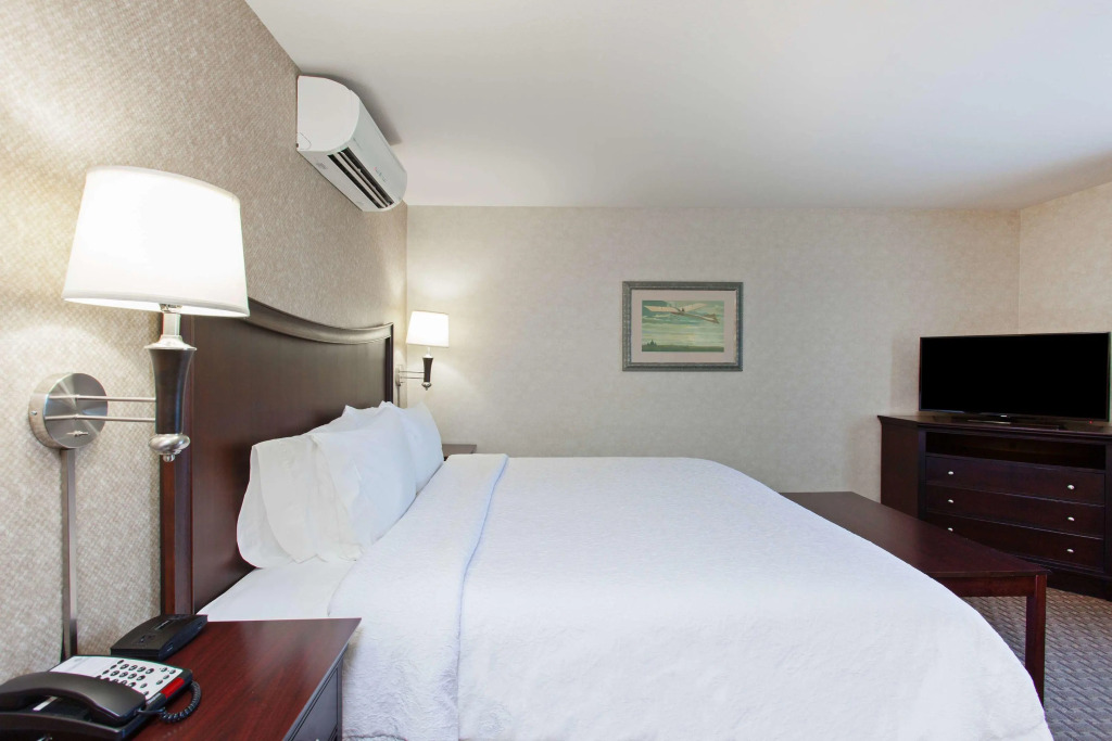 Hampton Inn & Suites Oakland Airport-Alameda